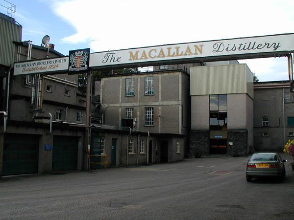 The Macallan Gold – 1824 Series